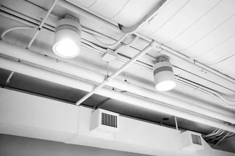 Ceiling duct runs and fixtures